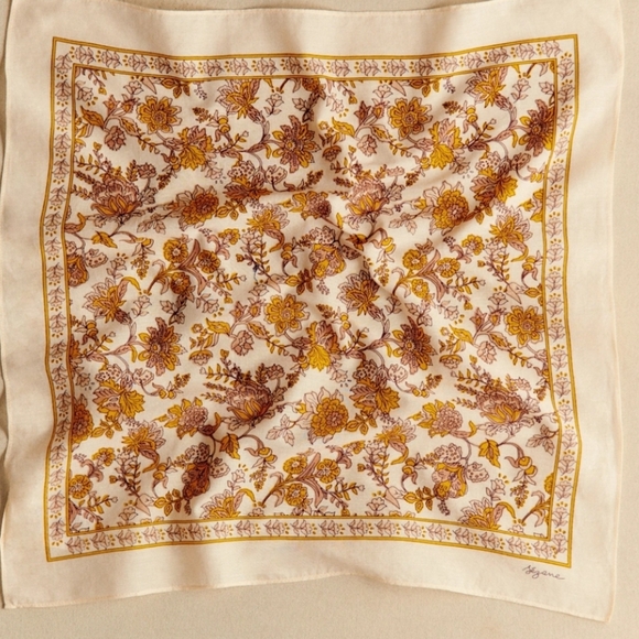 Scarf - Picture 4 of 4